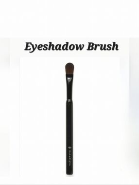 🌺Illamasqua Eyeshadow Brush Makeup Brush